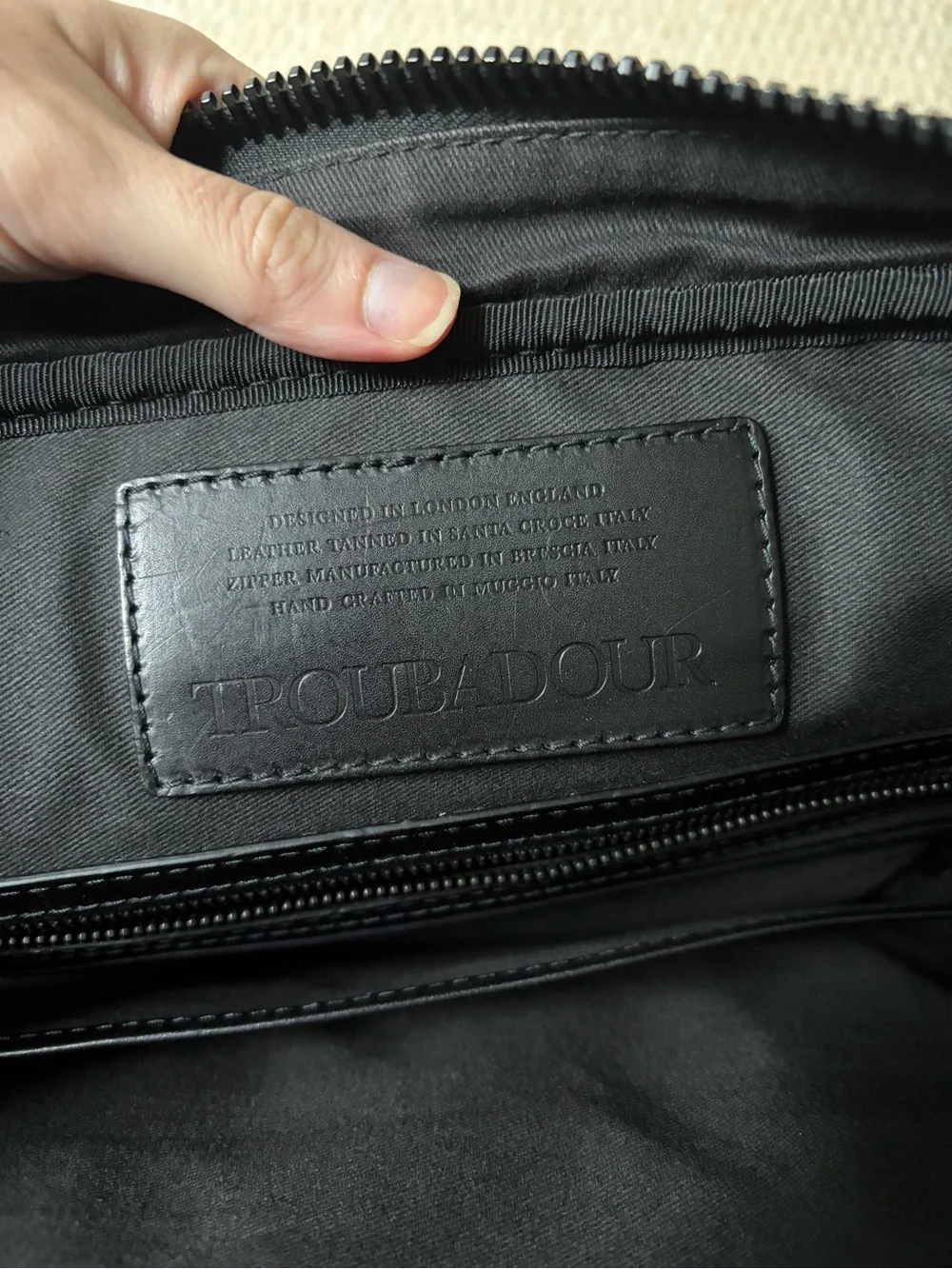 Troubadour 100% Leather Briefcase, GORGEOUS